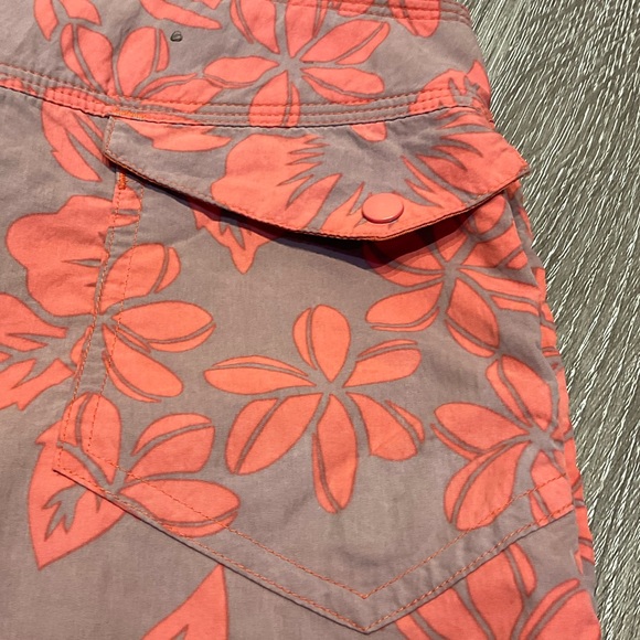 Vintage 2001 Rare “Pataloha” Patagonia Collection Floral Boardshorts Size 34 - Picture 10 of 11